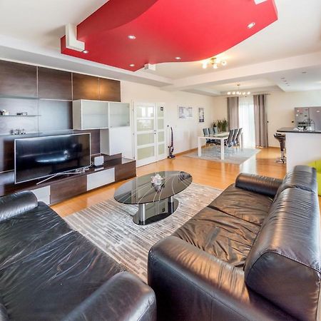 Apartments Lupe Сплит Екстериор снимка