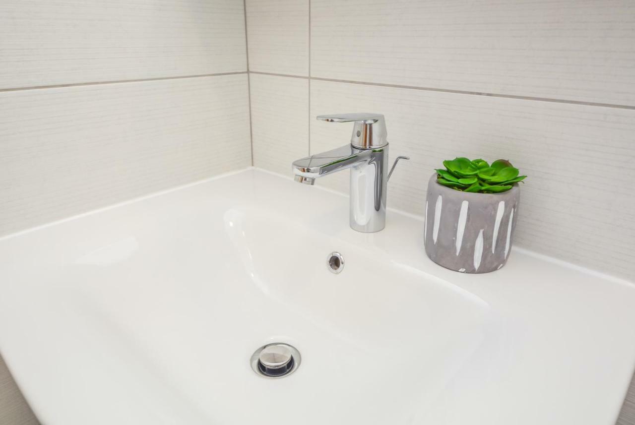 Apartments Lupe Сплит Екстериор снимка
